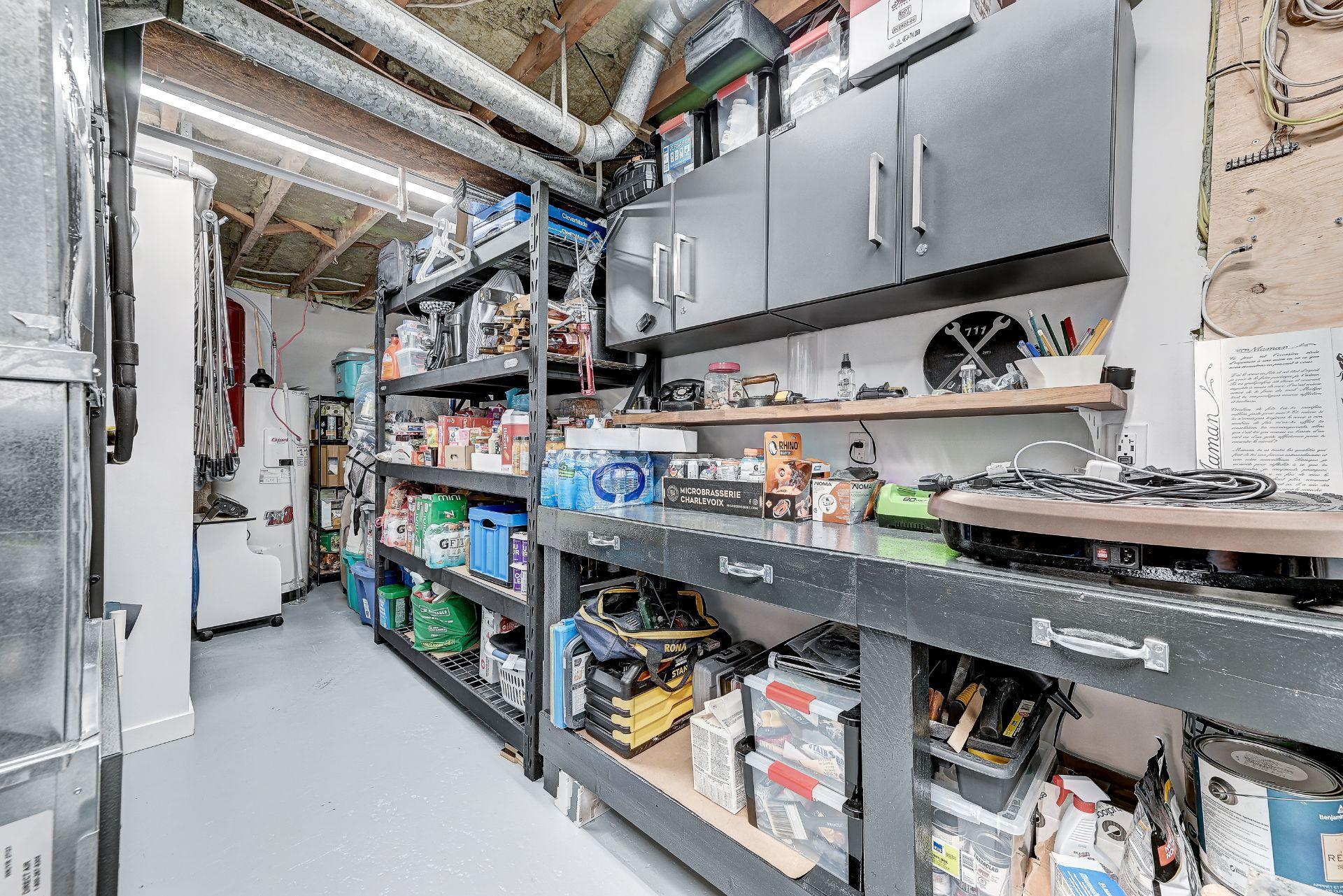 









36


Rue du Collège

,
Delson,




QC
J5B2B7

