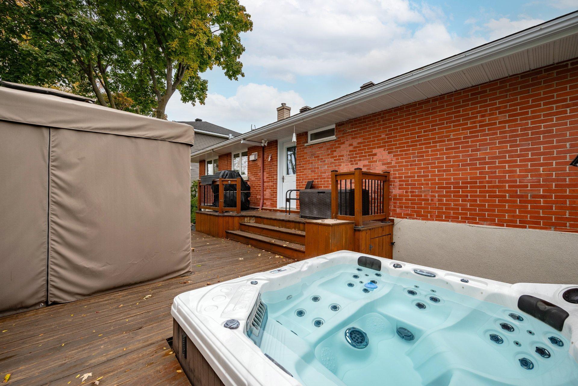 









36


Rue du Collège

,
Delson,




QC
J5B2B7

