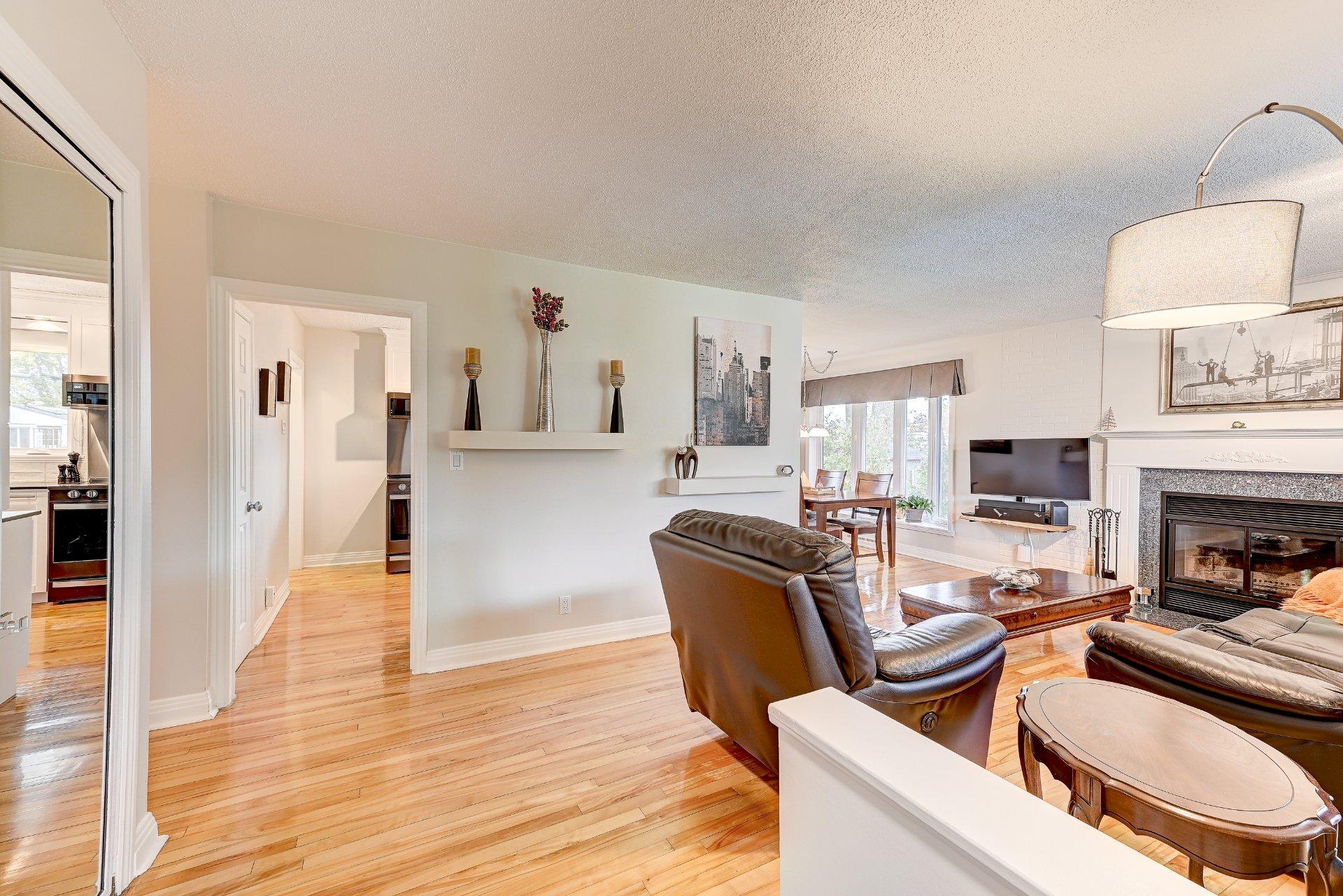 









36


Rue du Collège

,
Delson,




QC
J5B2B7

