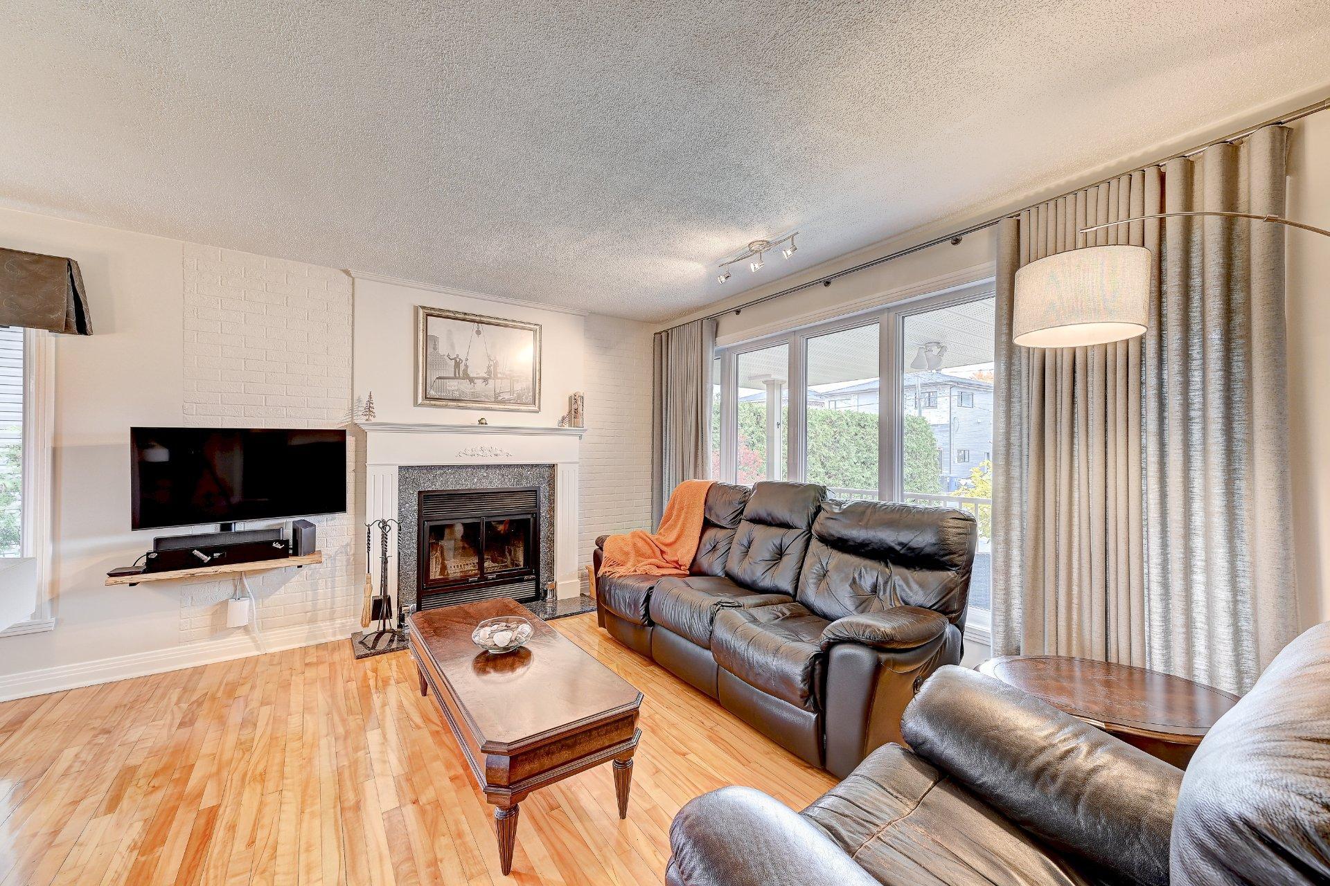 









36


Rue du Collège

,
Delson,




QC
J5B2B7

