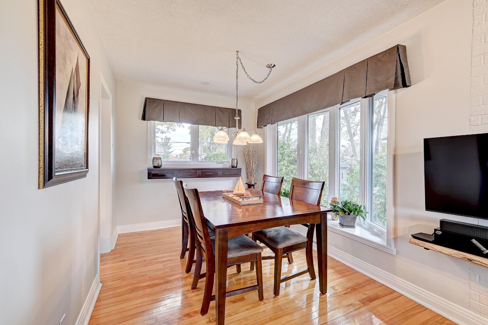 









36


Rue du Collège

,
Delson,




QC
J5B2B7

