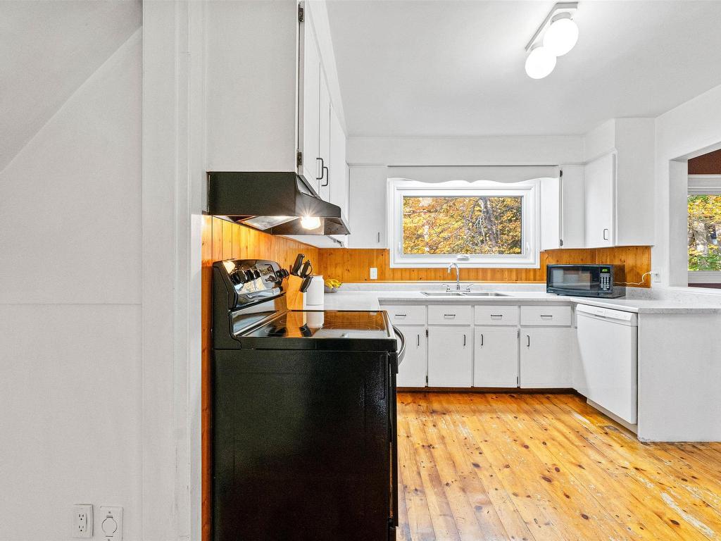 












3 Birchview Drive

,
Halifax,




NS
B3P 1G3

