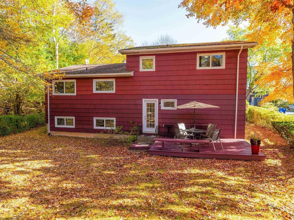 












3 Birchview Drive

,
Halifax,




NS
B3P 1G3

