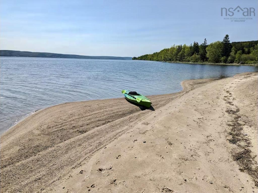 












1543 West Lake Ainslie

,
West Lake Ainslie,




NS
B0E 1N0

