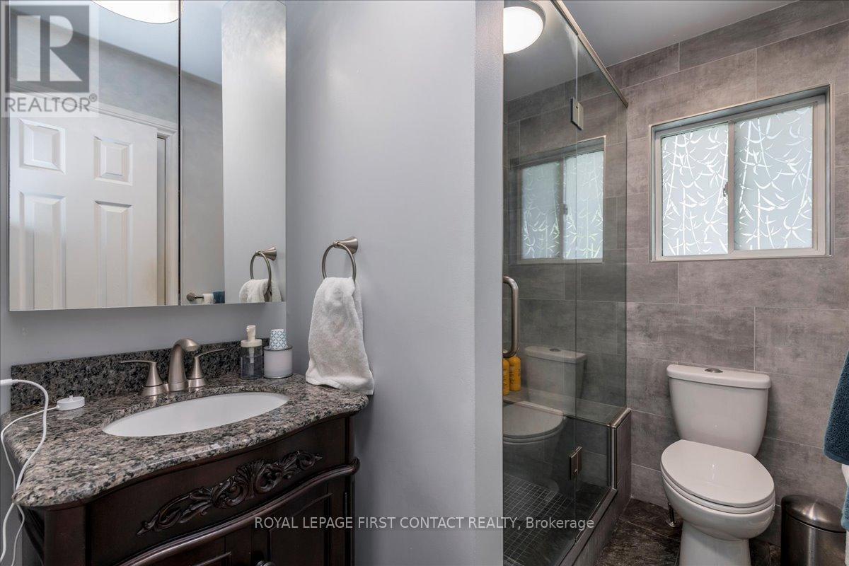 












701 HAPPY VALE DRIVE E

,
Innisfil,




Ontario
L9S2E6

