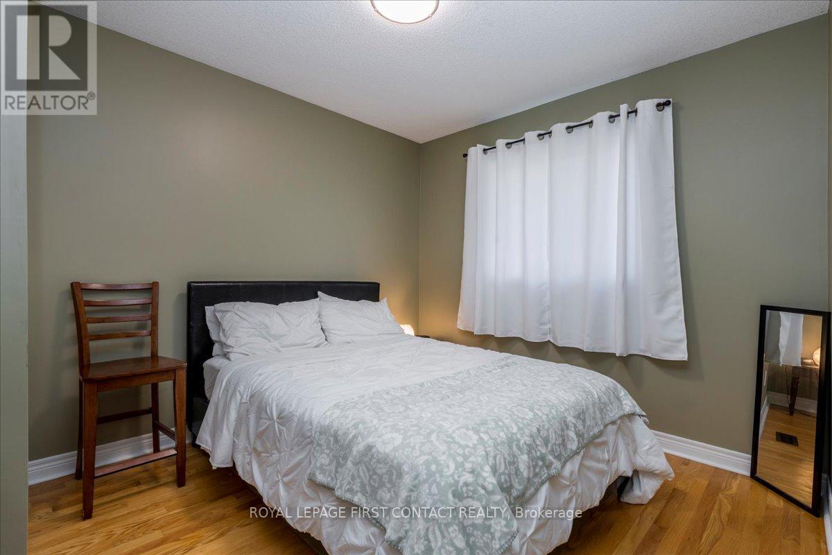 












701 HAPPY VALE DRIVE E

,
Innisfil,




Ontario
L9S2E6

