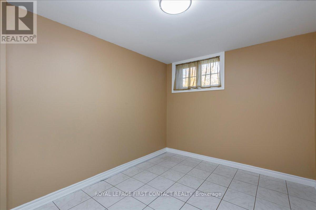 












701 HAPPY VALE DRIVE E

,
Innisfil,




Ontario
L9S2E6

