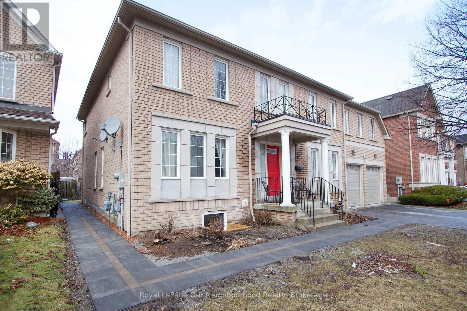 












6 WESTACOTT CRESCENT

,
Ajax (Northwest Ajax),




Ontario
L1T4H6

