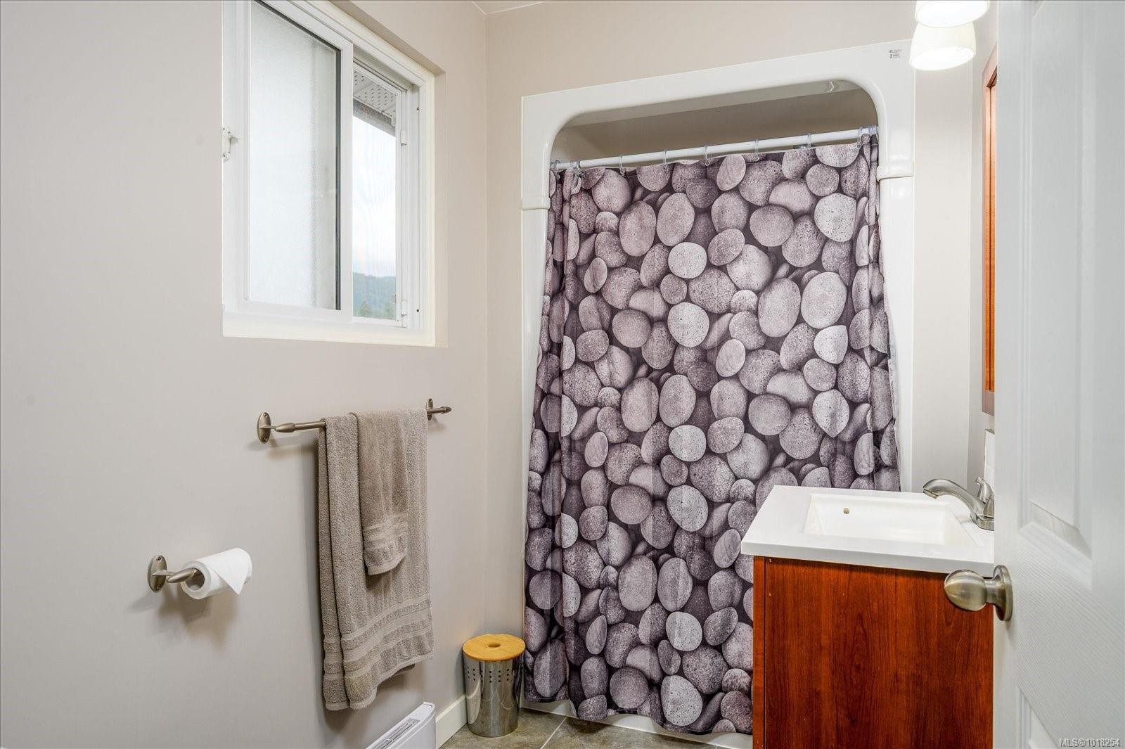 









6891


Harwood

Dr,
Lantzville,




BC
V0R 2H0

