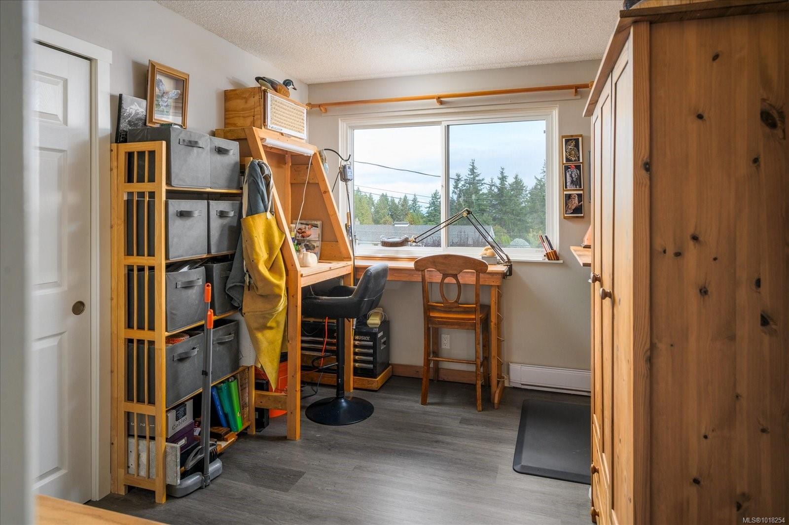 









6891


Harwood

Dr,
Lantzville,




BC
V0R 2H0

