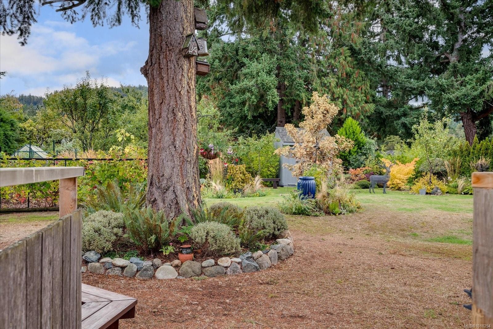 









6891


Harwood

Dr,
Lantzville,




BC
V0R 2H0

