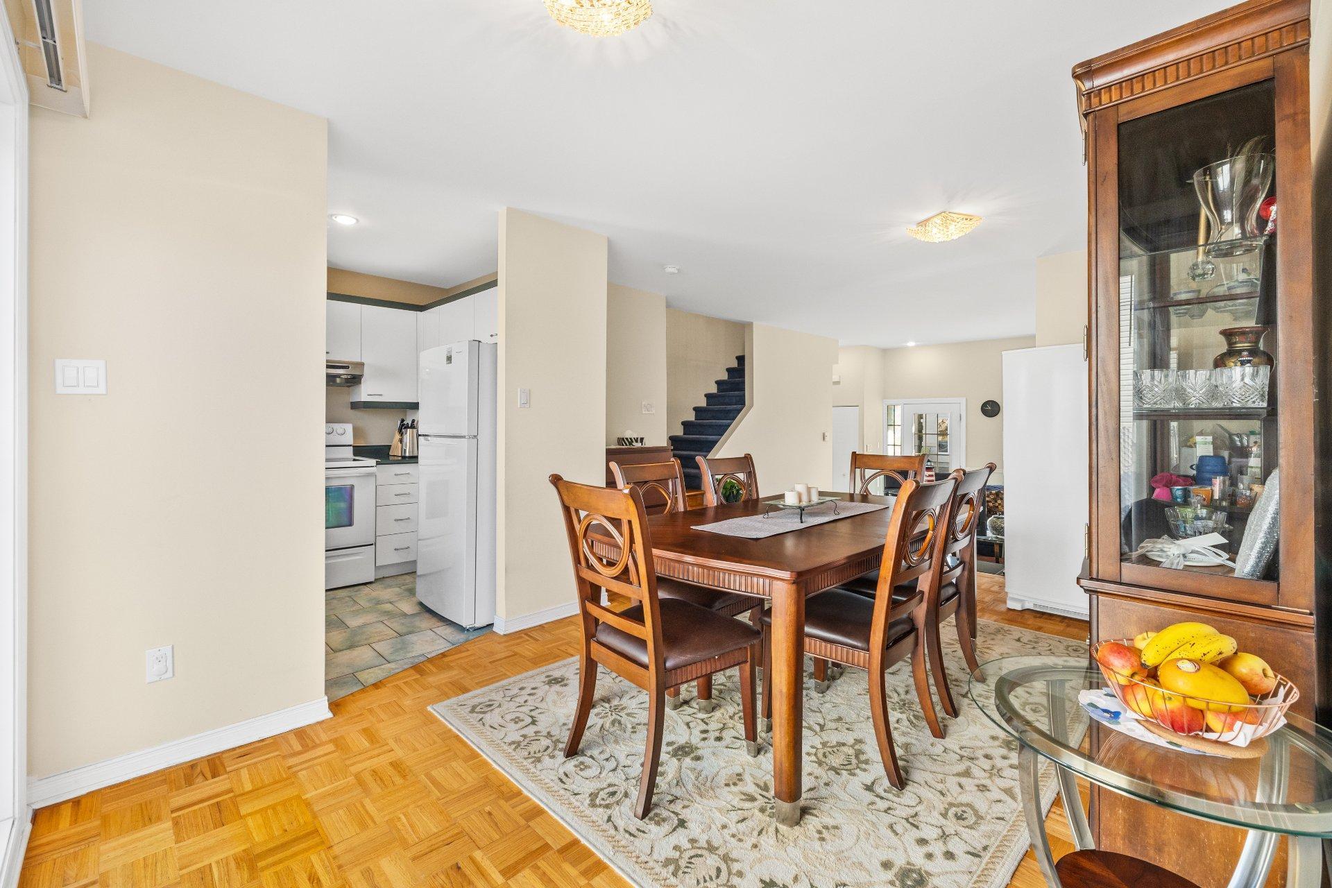 









4124


Av. de la Renaissance

,
Laval (Sainte-Rose),




QC
H7L3X2

