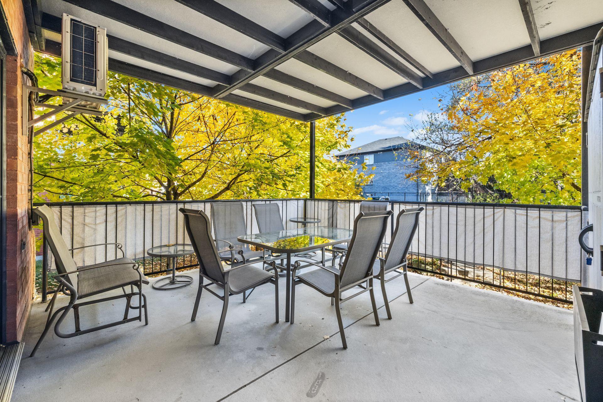 









1310


Ch. du Coteau-Rouge

, 3,
Longueuil (Le Vieux-Longueuil),




QC
J4K1X7

