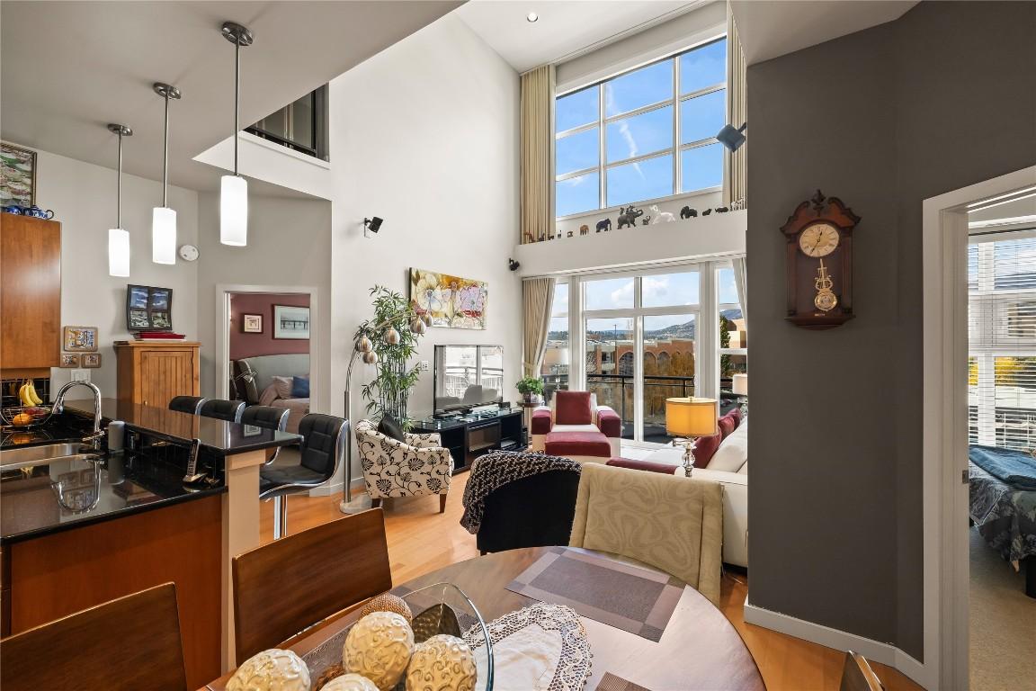 









1331


Ellis

Street, 423,
Kelowna,




BC
V1Y 1Z9

