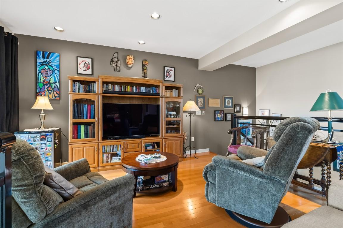 









1331


Ellis

Street, 423,
Kelowna,




BC
V1Y 1Z9

