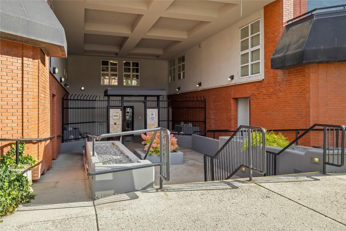 









1331


Ellis

Street, 423,
Kelowna,




BC
V1Y 1Z9

