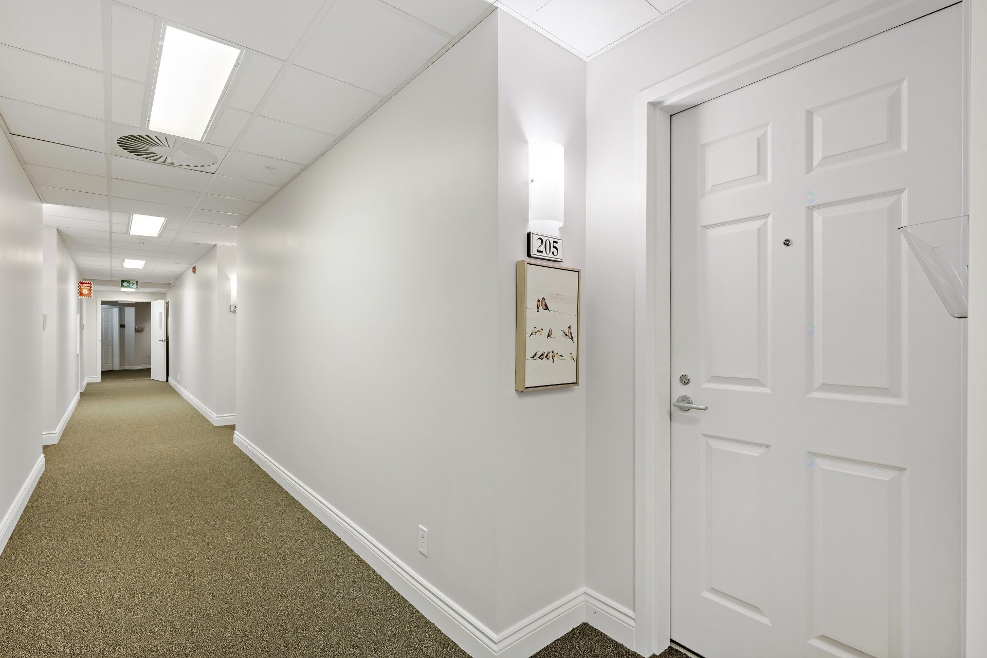 









1440


Rue Deguire

, 205,
Mont-Tremblant,




QC
J8E3C4

