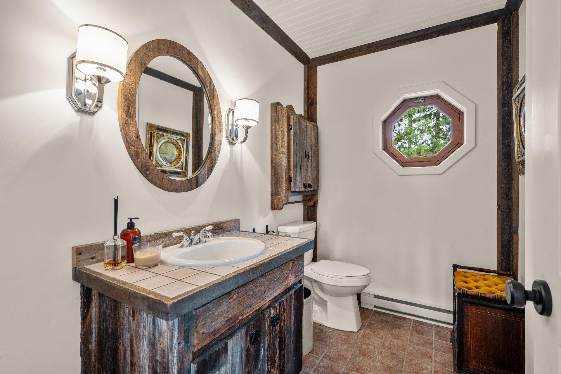 









40


Rg des Érables

,
Brébeuf,




QC
J0T1B0

