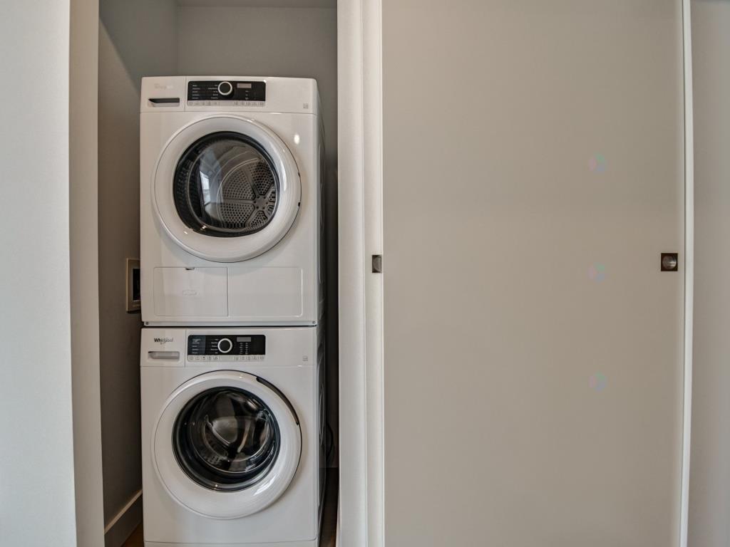 









1400


Boul. René-Lévesque O.

, 1614,
Montréal (Ville-Marie),




QC
H3G1T6

