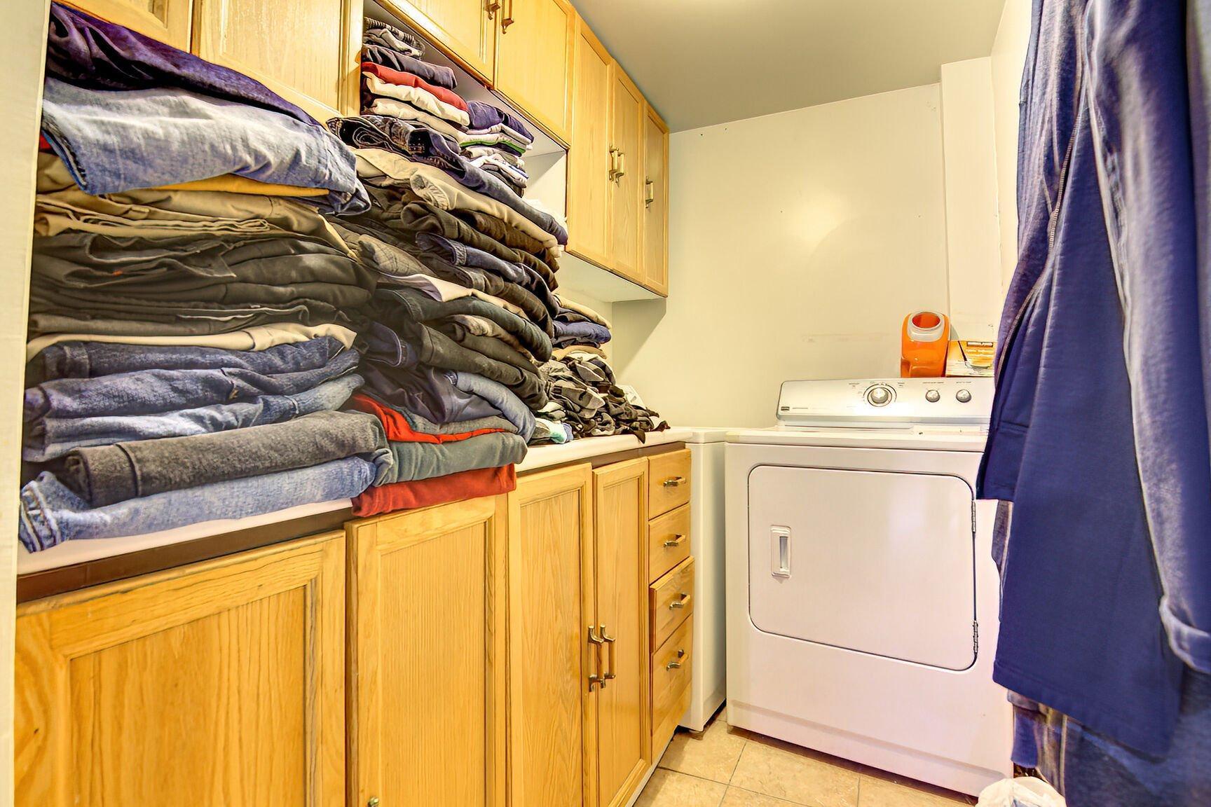 









10540

 - 10542


Av. Papineau

,
Montréal (Ahuntsic-Cartierville),




QC
H2B2A5

