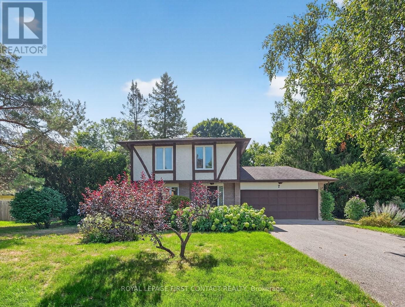 












7 MAPLECREST ROAD

,
Springwater,




Ontario
L9X0P8

