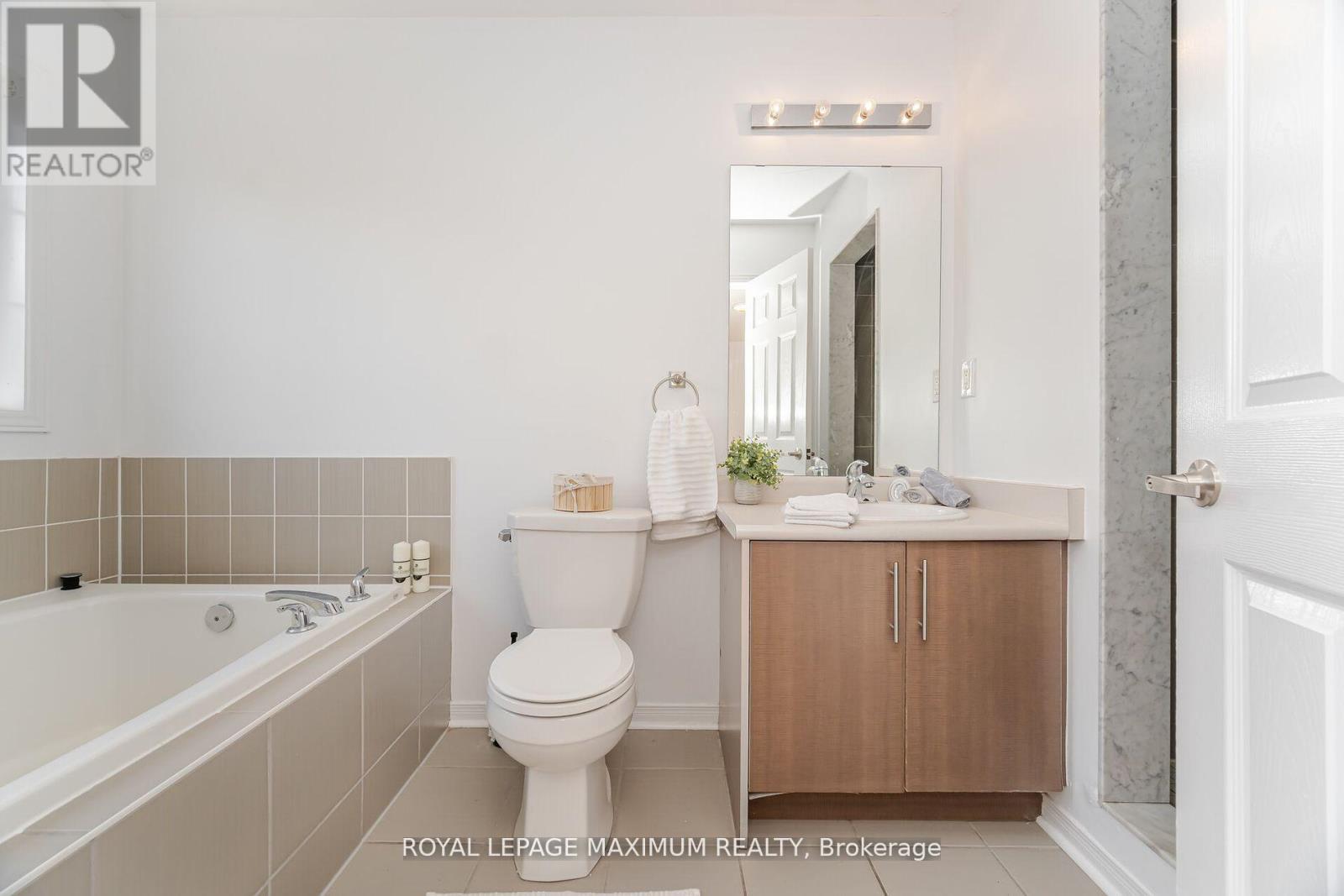 












58 GENTILE CIRCLE

,
Vaughan,




Ontario
L4H1G4

