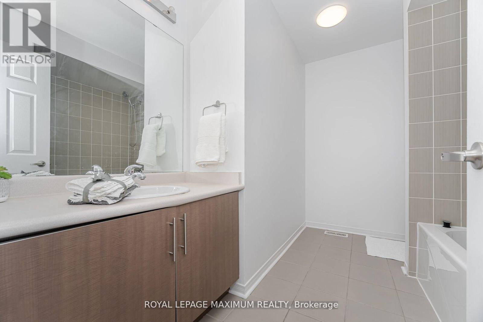 












58 GENTILE CIRCLE

,
Vaughan,




Ontario
L4H1G4

