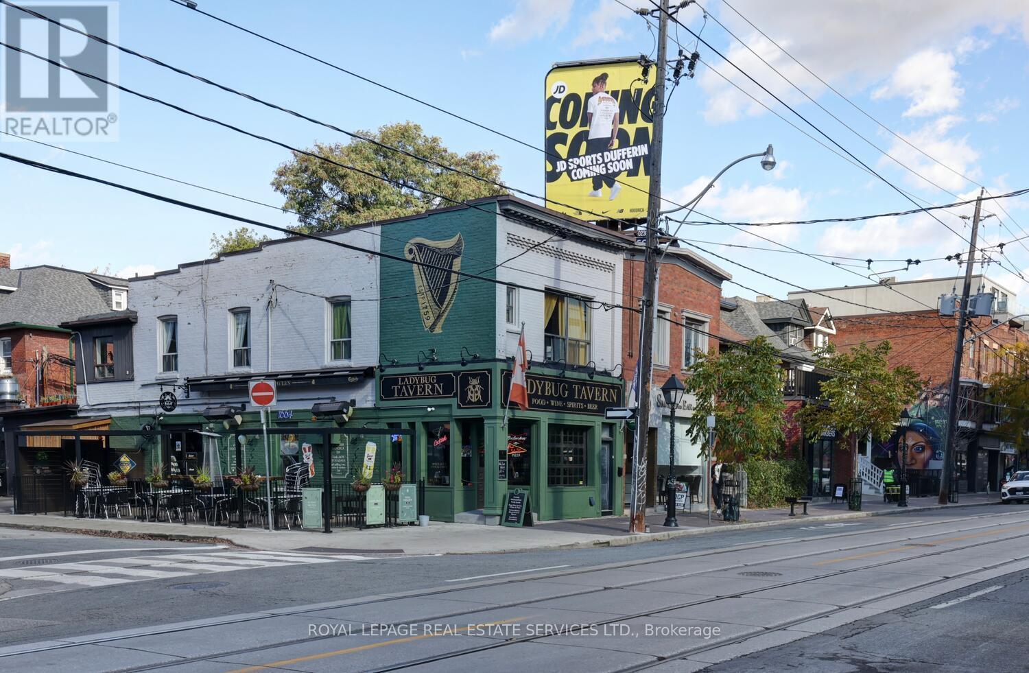 












894 COLLEGE STREET

,
Toronto,




Ontario
M6H1A4

