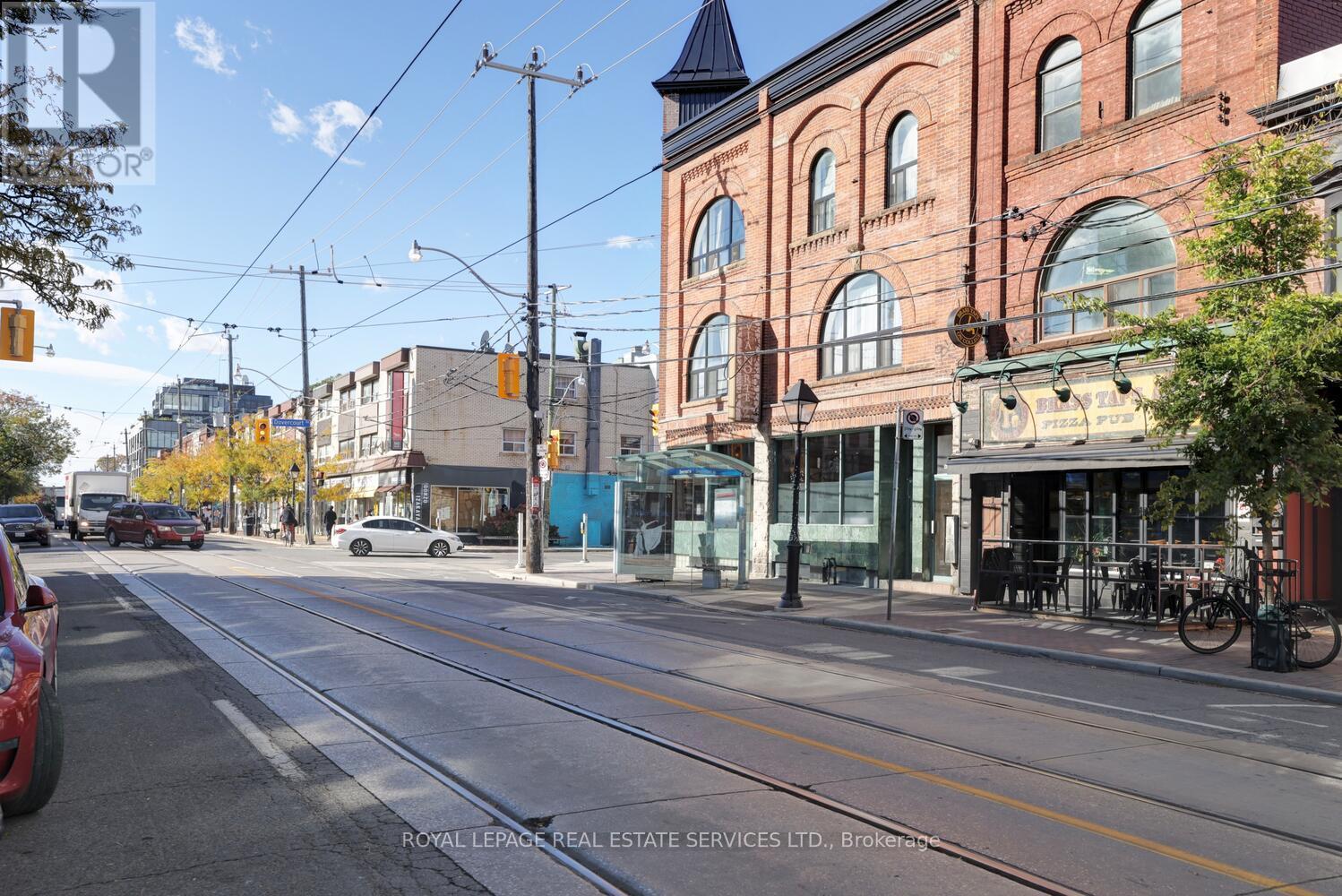 












894 COLLEGE STREET

,
Toronto,




Ontario
M6H1A4

