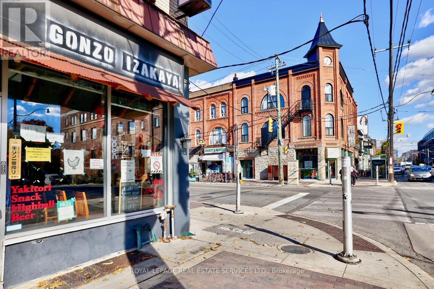 












894 COLLEGE STREET

,
Toronto,




Ontario
M6H1A4

