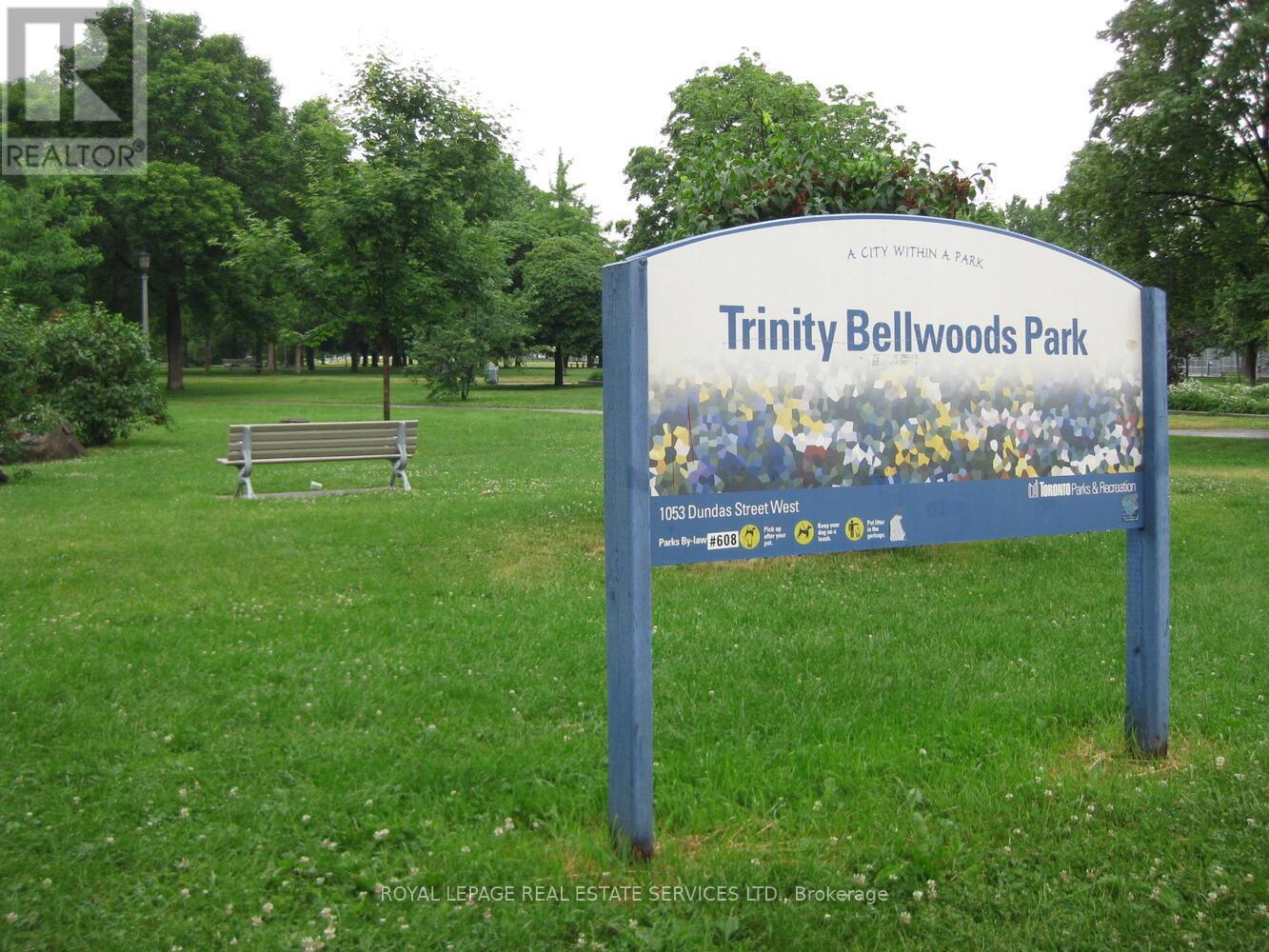 












894 COLLEGE STREET

,
Toronto,




Ontario
M6H1A4

