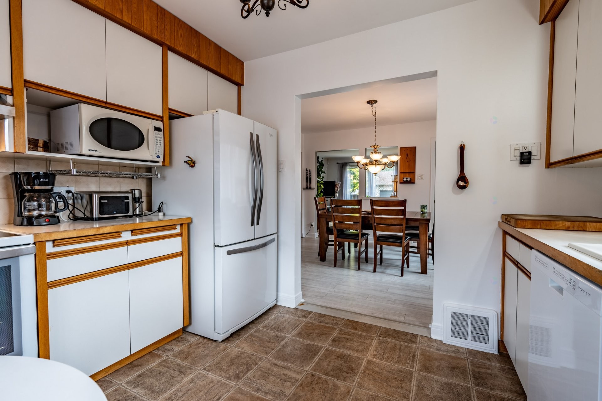 









235


Rue de la Madone

,
Trois-Rivières,




QC
G8T4Z2

