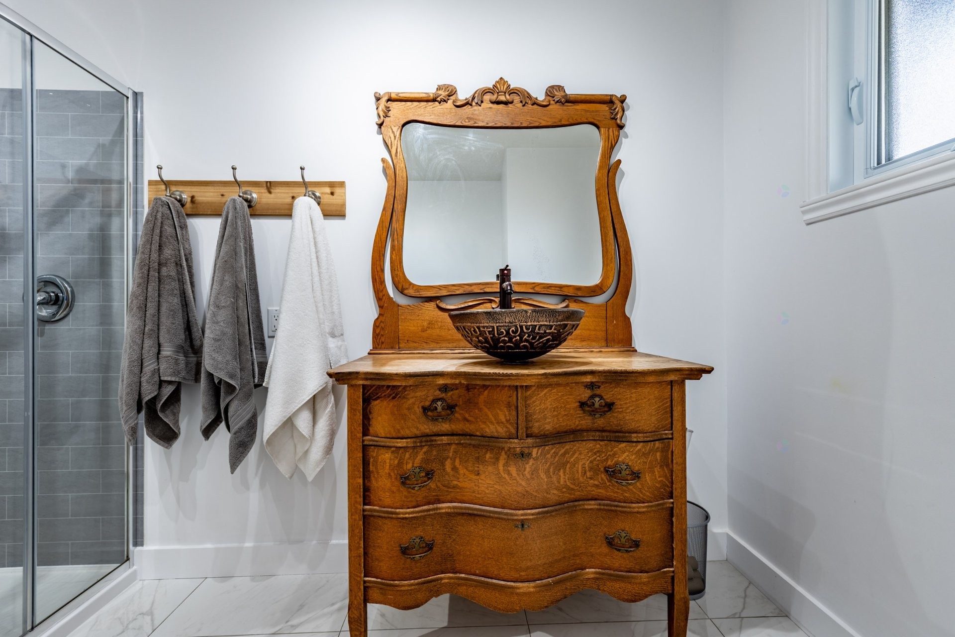 









235


Rue de la Madone

,
Trois-Rivières,




QC
G8T4Z2

