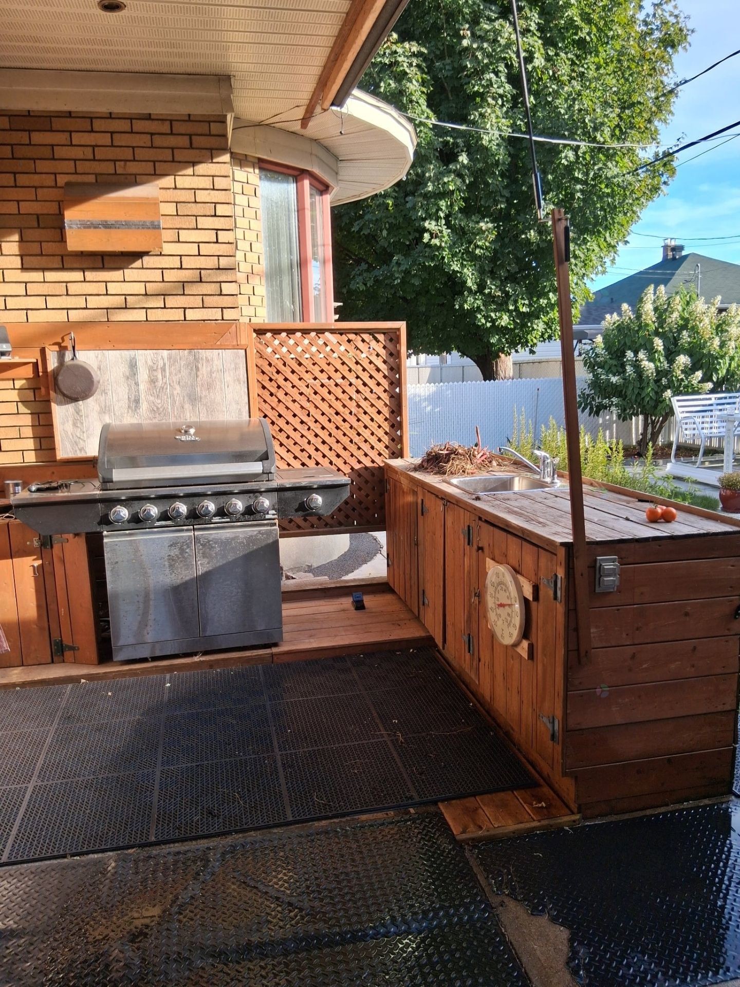 









235


Rue de la Madone

,
Trois-Rivières,




QC
G8T4Z2

