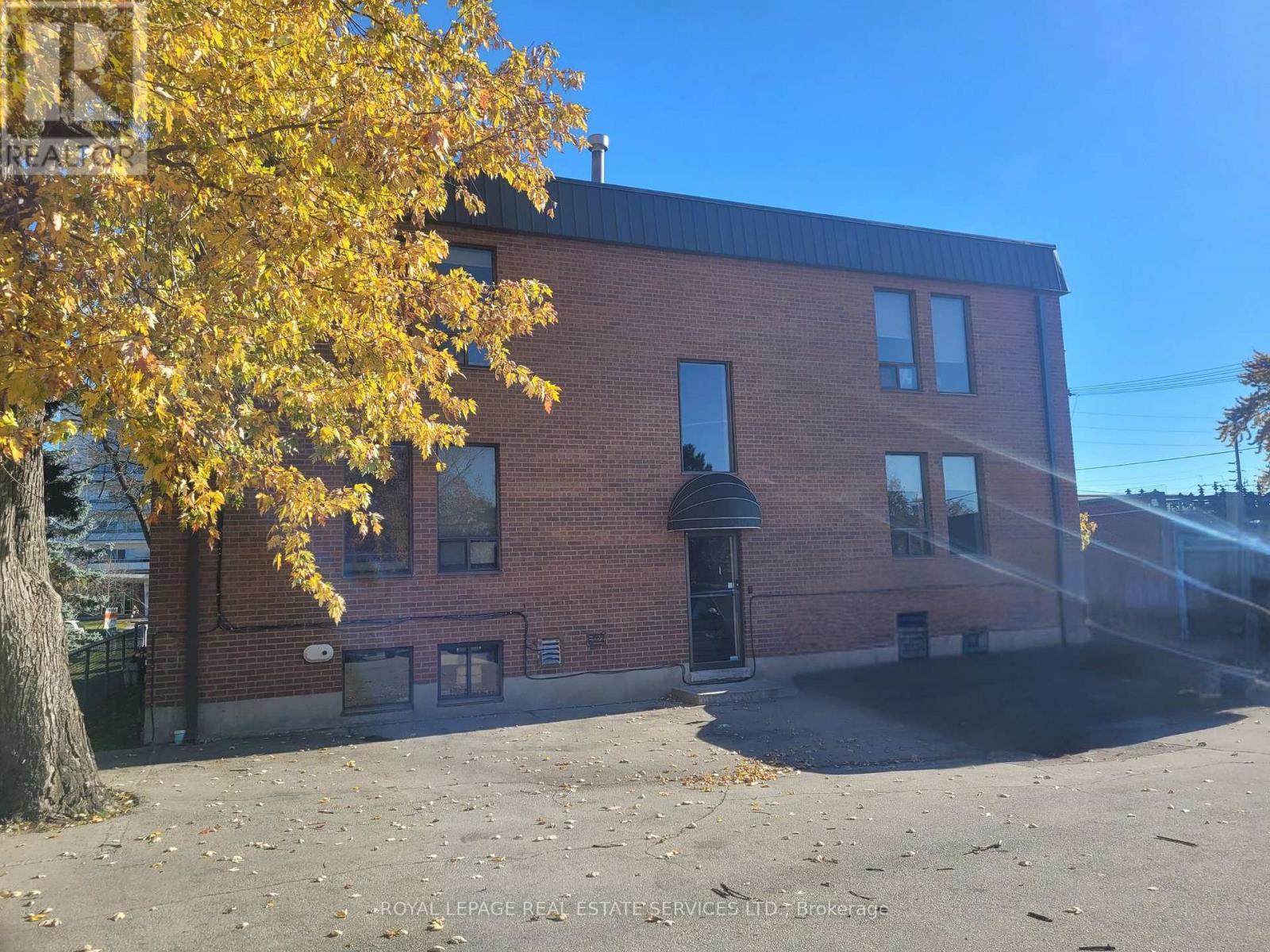 












200A - 770 BROWNS LINE

,
Toronto,




Ontario
M8W3W2

