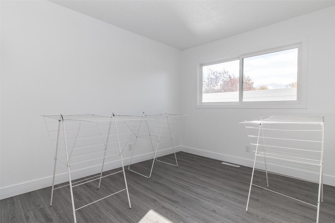 









1352


Alder

Court,
Kelowna,




BC
V1Y 3P9

