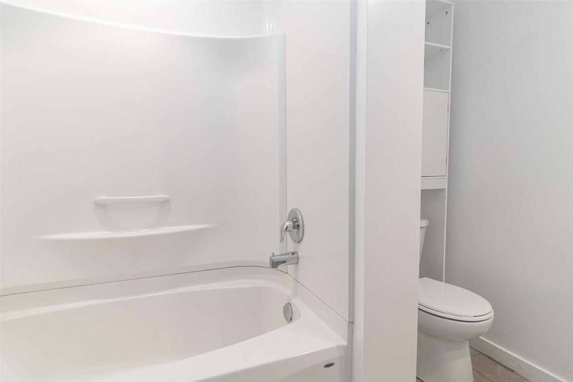 









1352


Alder

Court,
Kelowna,




BC
V1Y 3P9

