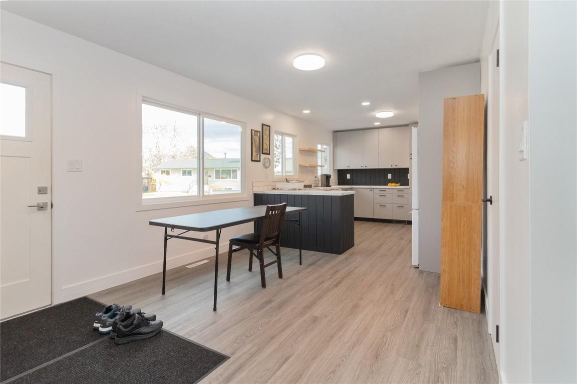 









1352


Alder

Court,
Kelowna,




BC
V1Y 3P9

