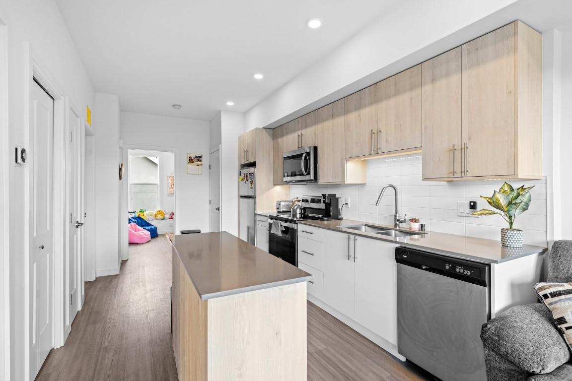 









685


Boynton

Place, 61,
Kelowna,




BC
V1V 0G7

