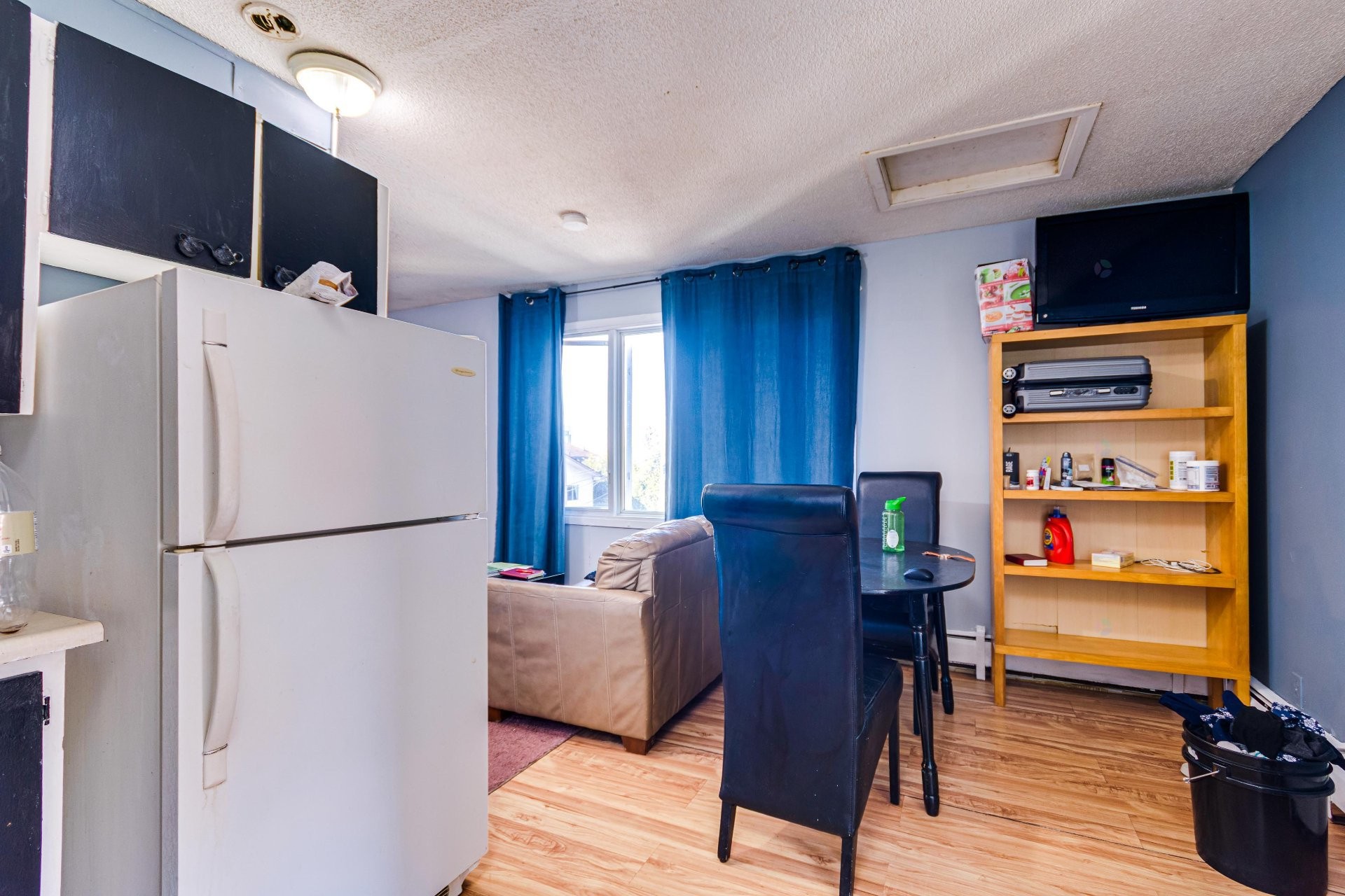 









7


Rue Montpetit

,
Gatineau (Hull),




QC
J8Y4Z6

