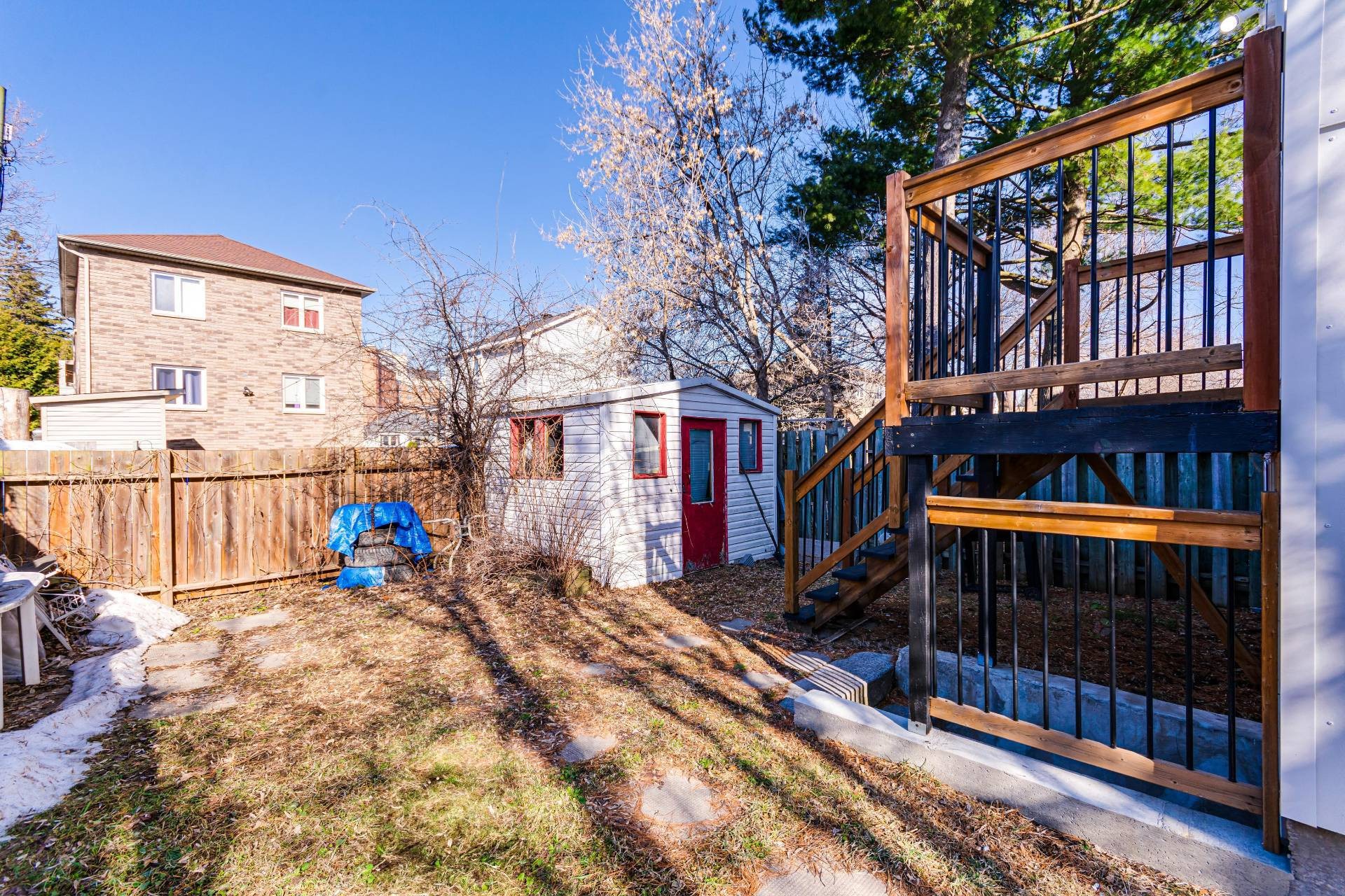 









7


Rue Montpetit

,
Gatineau (Hull),




QC
J8Y4Z6

