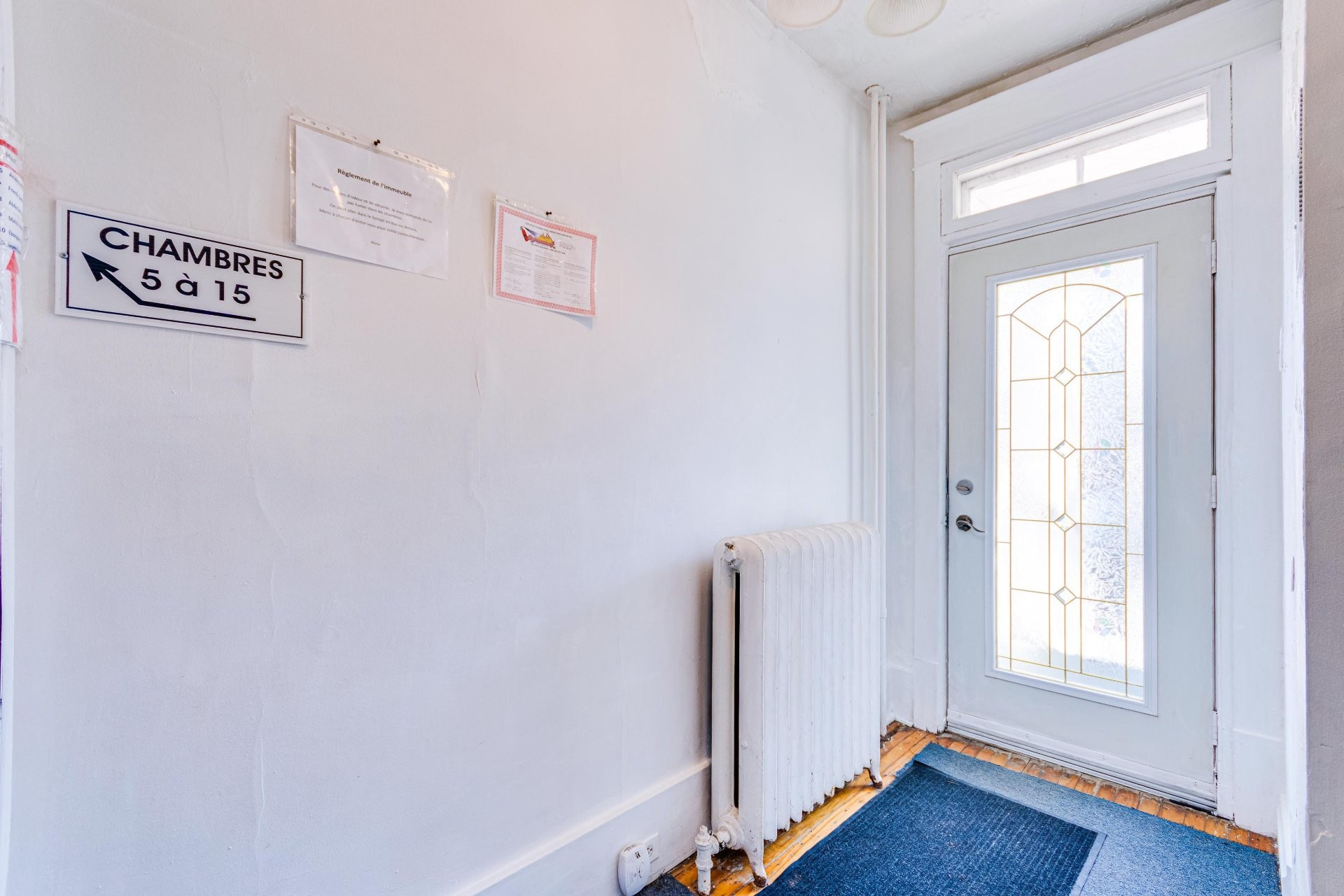 









7


Rue Montpetit

,
Gatineau (Hull),




QC
J8Y4Z6

