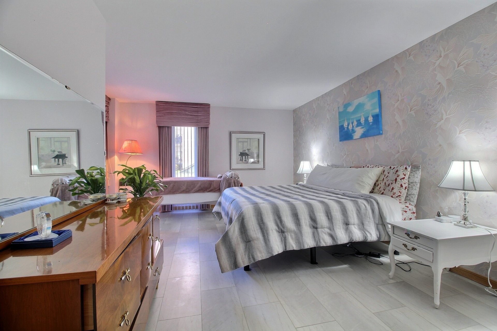 









190


Rue Don-Bosco N.

, 102,
Sherbrooke (Les Nations),




QC
J1L2G6

