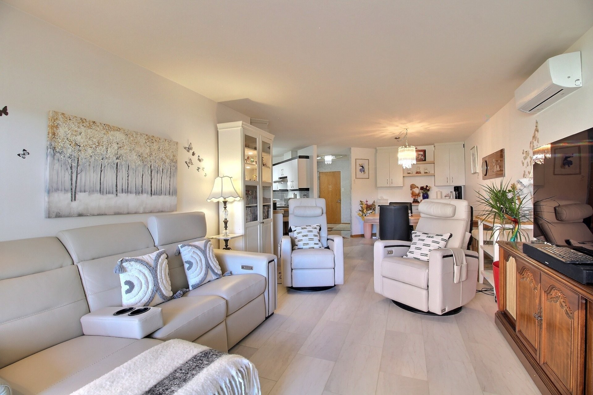 









190


Rue Don-Bosco N.

, 102,
Sherbrooke (Les Nations),




QC
J1L2G6

