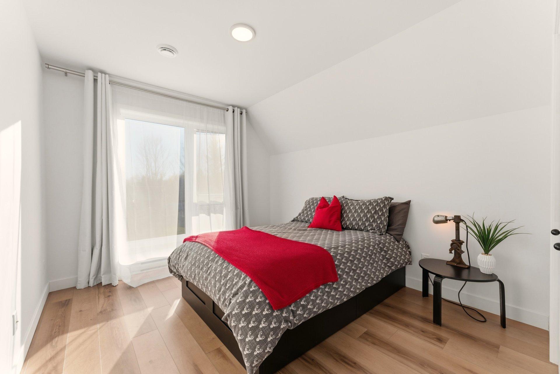 









40


Rue du Dépôt

,
Waterloo,




QC
J0E2N0

