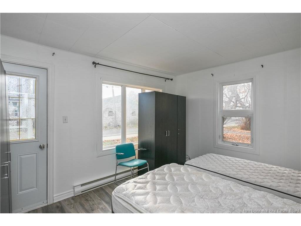 









135


Degrâce

,
Shippagan,




NB
E8S 1H3

