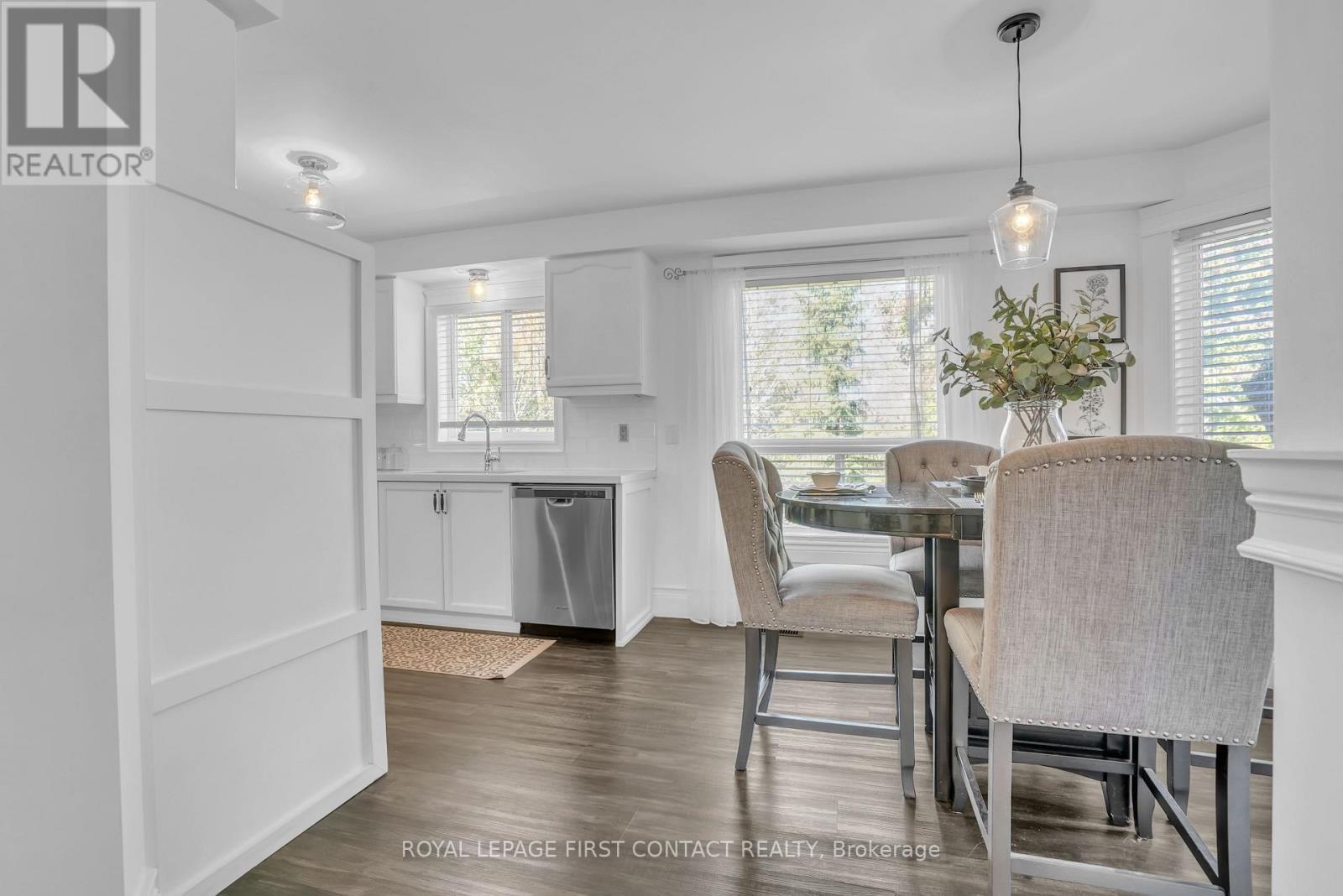 












1328 VINCENT CRESCENT

,
Innisfil,




Ontario
L9S1Z8

