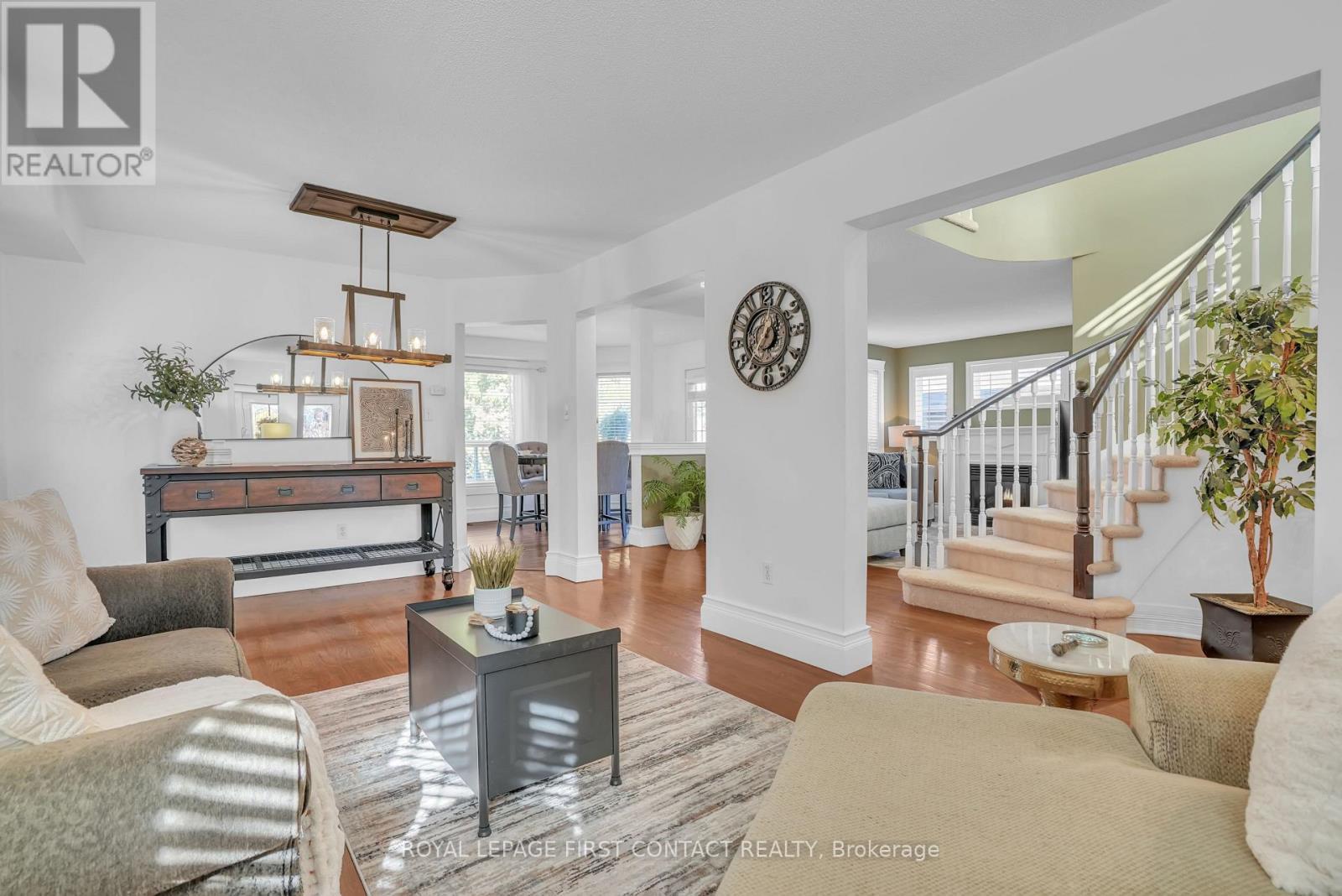 












1328 VINCENT CRESCENT

,
Innisfil,




Ontario
L9S1Z8

