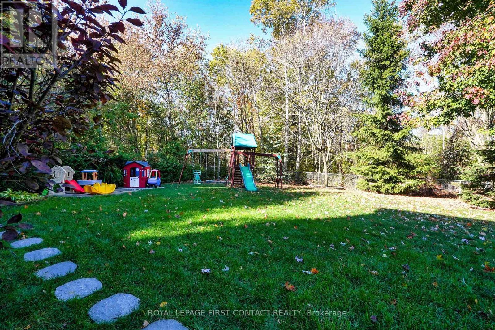 












1328 VINCENT CRESCENT

,
Innisfil,




Ontario
L9S1Z8

