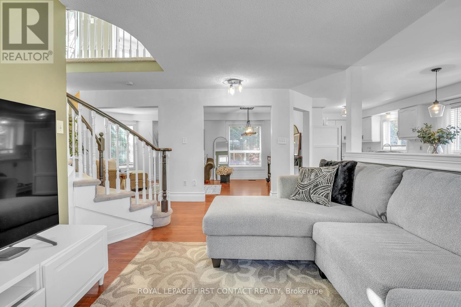 












1328 VINCENT CRESCENT

,
Innisfil,




Ontario
L9S1Z8

